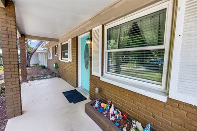 Welcome to 1509 Primrose Lane! Beautifully updated pool home - photo 8