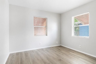 Unapproved Short Sale. Unlock the potential at 131 W 35th St! - photo 3