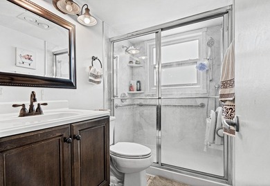 Welcome home to this beautifully updated CORNER condo, 2 - photo 7