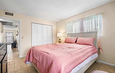 Welcome home to this beautifully updated CORNER condo, 2 - photo 9