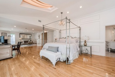 Waterfront Perfection on Massapequa Most Prestigious Canal - photo 18