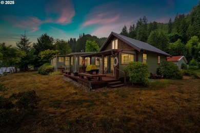 Siuslaw River Home For Sale in Mapleton Oregon