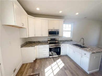 Move right in and start living! This charming 2-bedroom, 1-bath