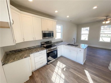 Move right in and start living! This charming 2-bedroom, 1-bath