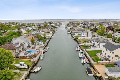 Waterfront Perfection on Massapequa Most Prestigious Canal - photo 35