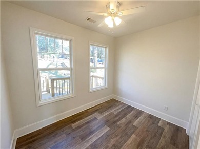 Move right in and start living! This charming 2-bedroom, 1-bath