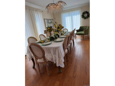Waterfront Perfection on Massapequa Most Prestigious Canal - photo 39