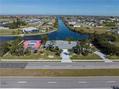 Cape Coral Lakes Area Home For Sale in Cape Coral Florida