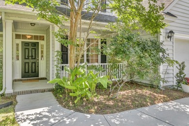 Welcome to this beautifully maintained 4-bedroom, 2.5-bath home - photo 4