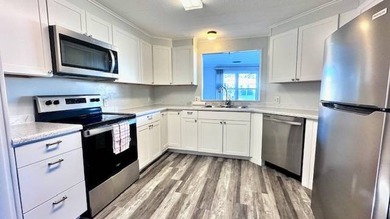 Caloosahatchee River Home For Sale in North Fort Myers Florida