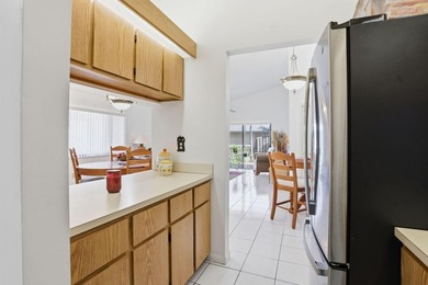 This 3 bedroom, 2 bathroom home with a 1-car garage has a bright - photo 13