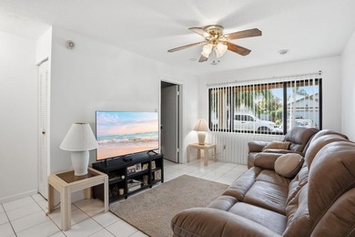 This 3 bedroom, 2 bathroom home with a 1-car garage has a bright - photo 17