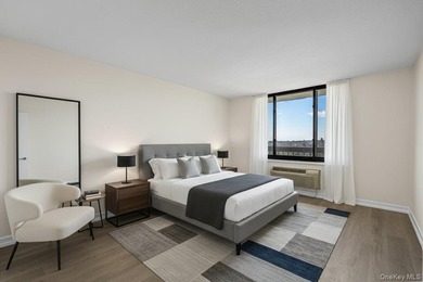 Brand new renovations in this 2 bedroom/ 2 bathroom in the - photo 18