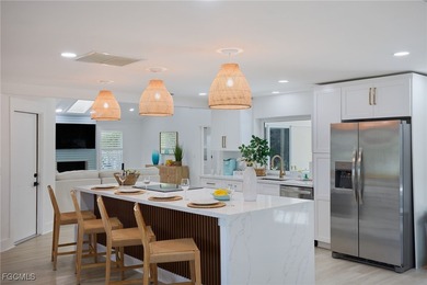 (private lake, pond, creek) Home For Sale in Sanibel Florida