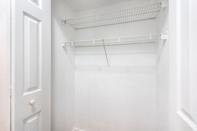 Modern, updated & spacious 3BR/2.5 Bath corner townhome in one - photo 21