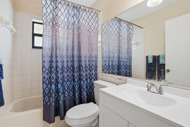 This 3 bedroom, 2 bathroom home with a 1-car garage has a bright - photo 24