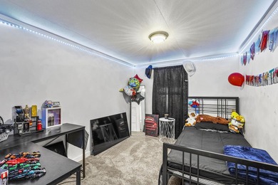 *** GORGEOUS RECENTLY REMODELED 3 BEDROOM / 2 BATH *** Open - photo 24