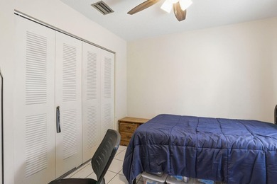This 3 bedroom, 2 bathroom home with a 1-car garage has a bright - photo 25