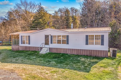 Cherokee Lake Home For Sale in Mooresburg Tennessee