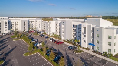 Lake Condo For Sale in Kissimmee, Florida