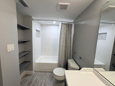 AMAZING. Truly, I must have this split bedroom two bedroom two - photo 18