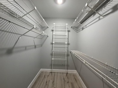 AMAZING. Truly, I must have this split bedroom two bedroom two - photo 26