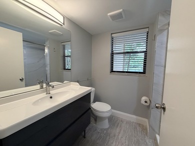 AMAZING. Truly, I must have this split bedroom two bedroom two - photo 27