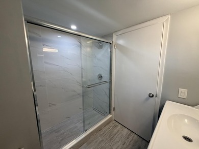 AMAZING. Truly, I must have this split bedroom two bedroom two - photo 28
