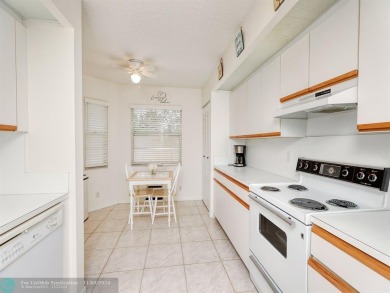 (private lake, pond, creek) Condo For Sale in Coconut Creek Florida