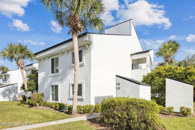 Lake Sawgrass Condo For Sale in Ponte Vedra Beach Florida