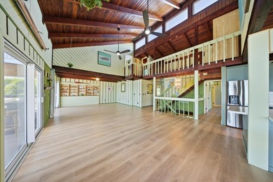 Stunning oceanfront home. This 4-bedroom, 3-bathroom home is a - photo 4