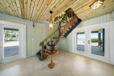 Stunning oceanfront home. This 4-bedroom, 3-bathroom home is a - photo 9