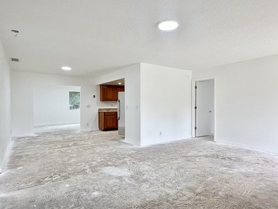 Rare opportunity to own a 3/2 home situated on 2.5 beautiful - photo 12