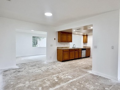 Rare opportunity to own a 3/2 home situated on 2.5 beautiful - photo 13