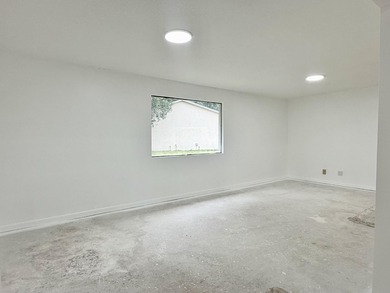 Rare opportunity to own a 3/2 home situated on 2.5 beautiful - photo 17