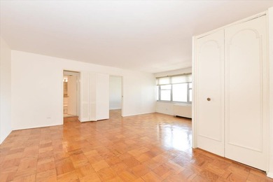 Well appointed studio at approximately 700 square feet includes - photo 18