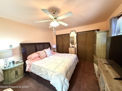 Awesome meticulously maintained 3 BR, 2 Bath Beech Mtn saltbox - photo 19
