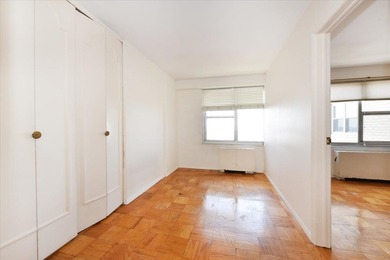 Well appointed studio at approximately 700 square feet includes - photo 20