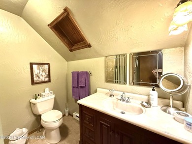 Awesome meticulously maintained 3 BR, 2 Bath Beech Mtn saltbox - photo 21