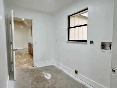Rare opportunity to own a 3/2 home situated on 2.5 beautiful - photo 24