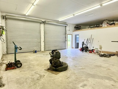 Rare opportunity to own a 3/2 home situated on 2.5 beautiful - photo 28