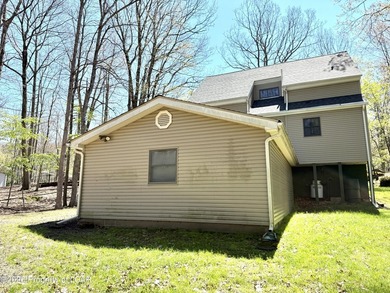 Awesome meticulously maintained 3 BR, 2 Bath Beech Mtn saltbox - photo 31