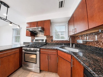 Rare Boutique Duplex Condo in Prime Queens! Offering an - photo 5