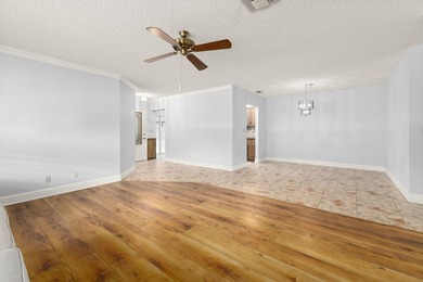 Welcome to easy Florida living in this charming condo located in - photo 8