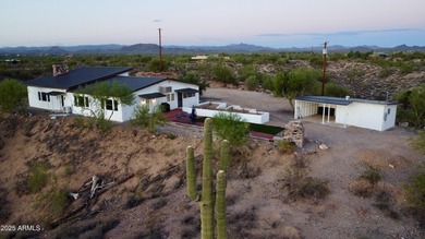 (private lake, pond, creek) Home Active Under Contract in Morristown Arizona