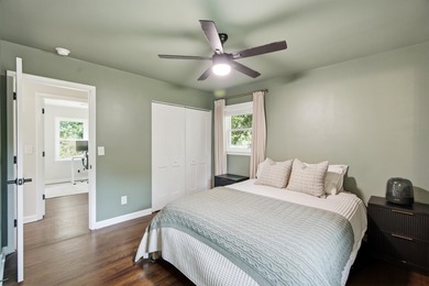 Fully Renovated Wando Woods Gem | Turnkey Living Minutes from - photo 4