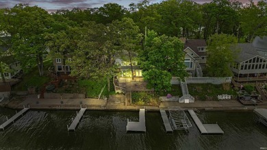 Lake season is finally here. Built in 1921, this cottage is full - photo 3