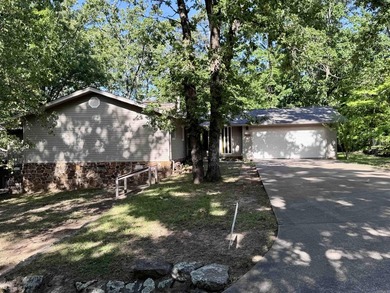 Wonderful 4BR/2BA home in a great neighborhood with a partial - photo 3