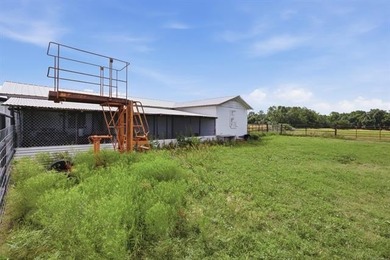 Auction Property! Live onsite auction Thur July 23 10:01 AM - photo 33