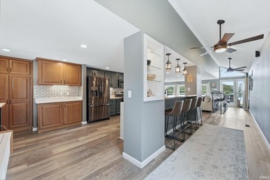 Enjoy stunning lake views from this beautifully updated Sylvan - photo 5